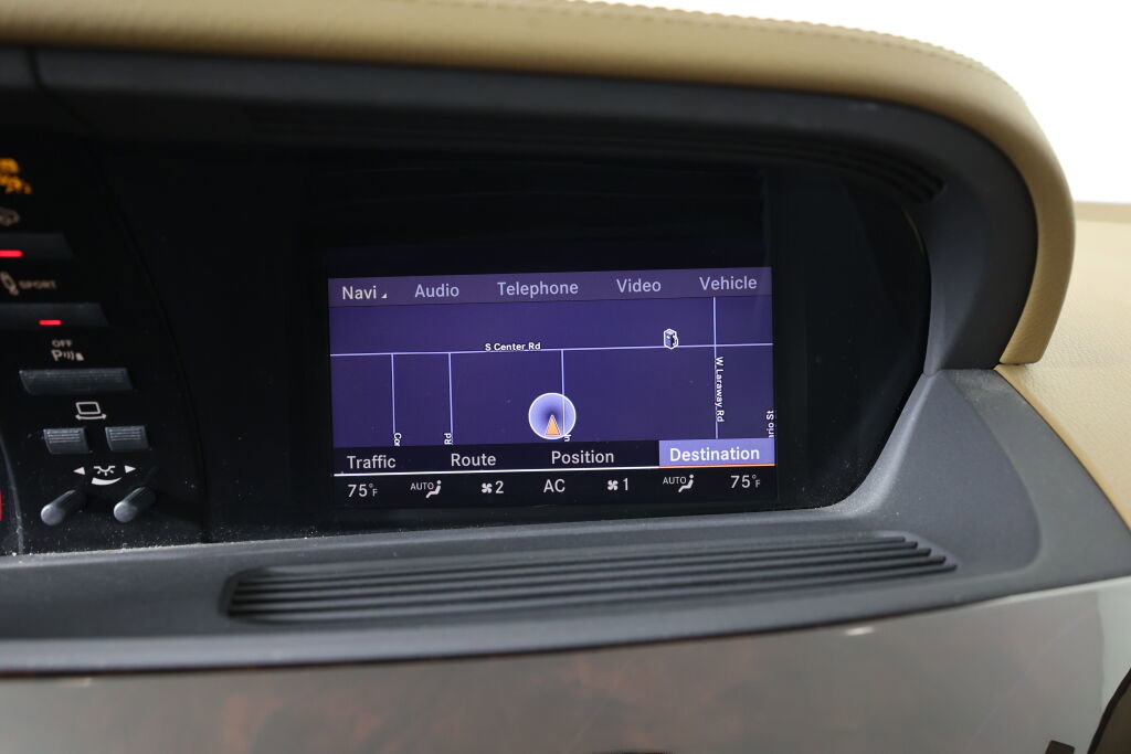 Used 2013 Mercedes-Benz S 550 4MATIC image 38