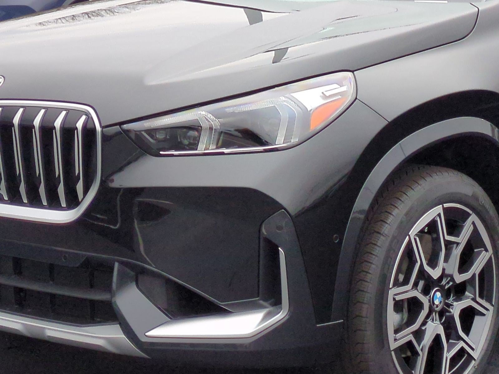 Certified 2026 BMW X1 xDrive28i w/ Technology Package AWD/4WD image 6