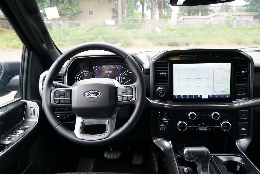 Used 2013 Ford F150 XLT w/ Mid Equipment Group AWD/4WD image 10