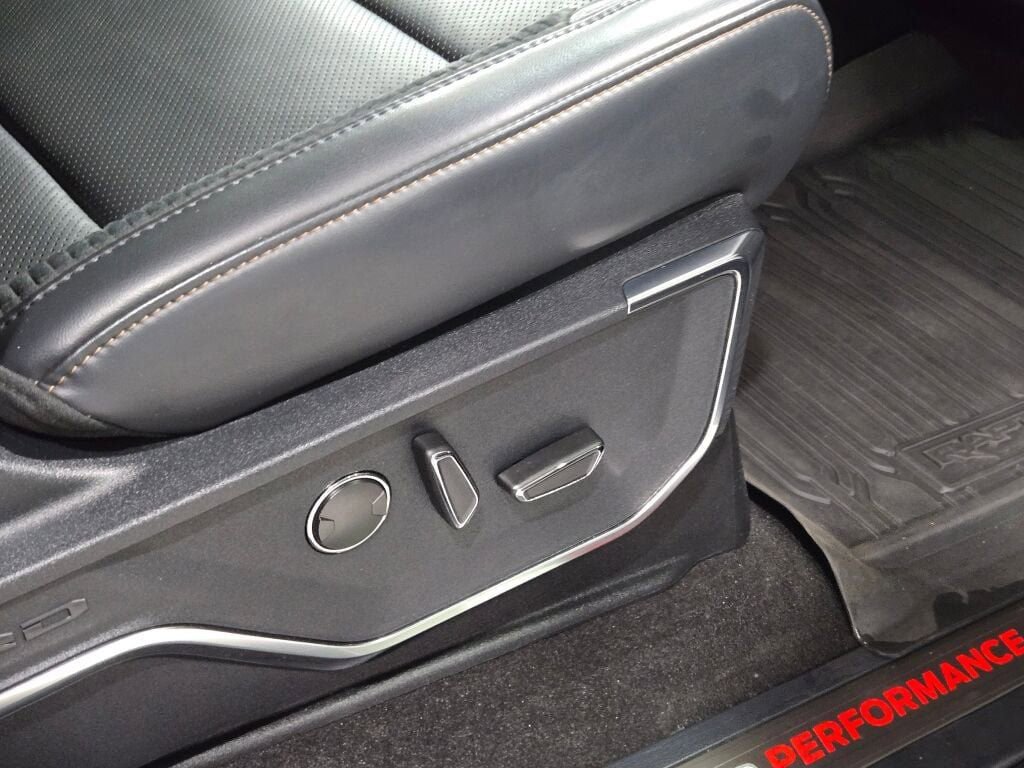 Used 2021 Ford F150 Raptor w/ Equipment Group 801A High image 11