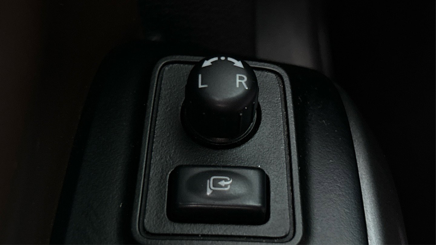 Used 2019 Nissan Titan Platinum Reserve image 43