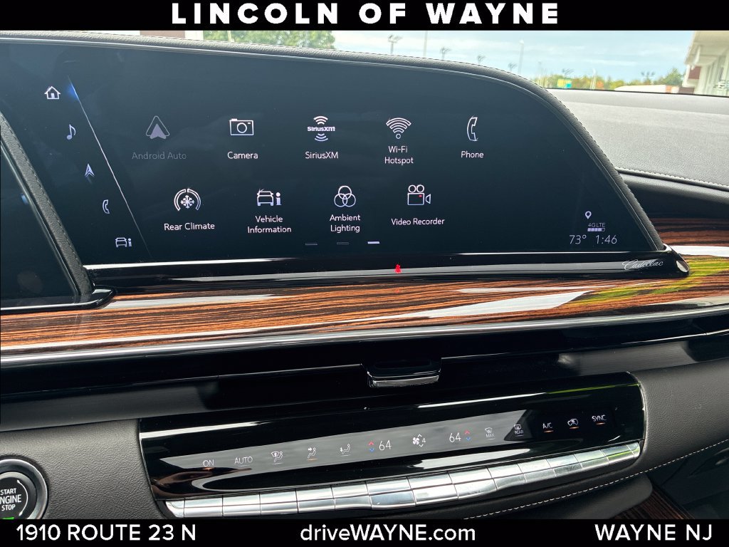 Used 2023 Cadillac Escalade Premium Luxury w/ LPO, Floor Liner Package AWD/4WD image 18