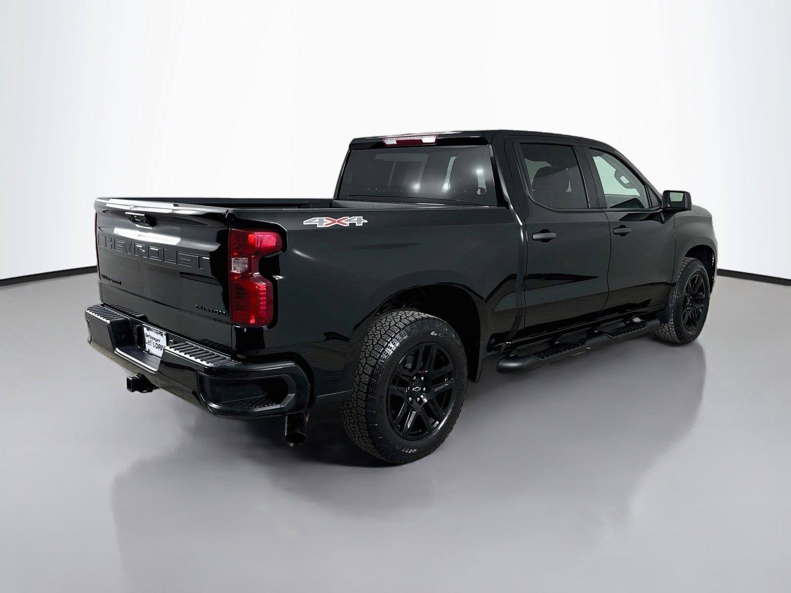 Used 2023 Chevrolet Silverado 1500 Custom w/ Rally Edition AWD/4WD image 12