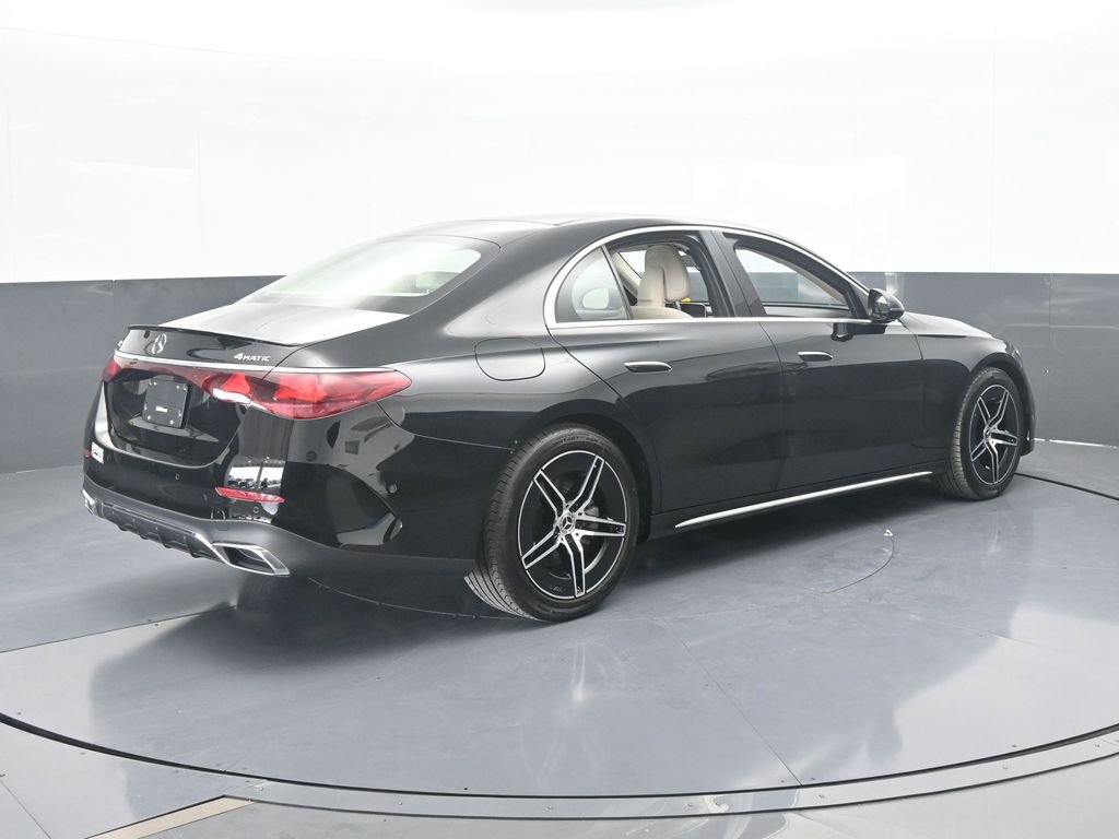 Used 2025 Mercedes-Benz E 350 4MATIC Sedan image 6