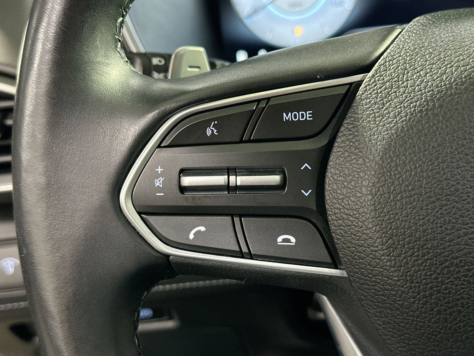 Used 2022 Hyundai Santa Fe Limited image 22