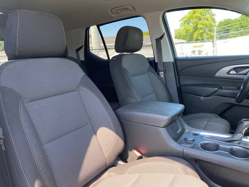 Used 2019 Chevrolet Traverse LT FWD image 15