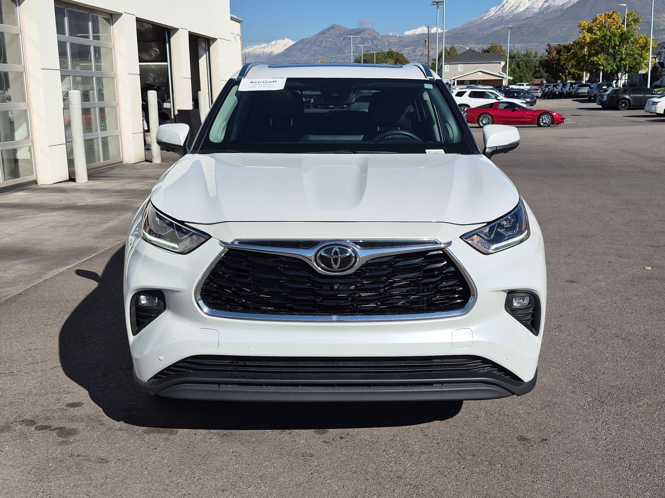 Used 2024 Toyota Highlander Limited AWD/4WD image 12