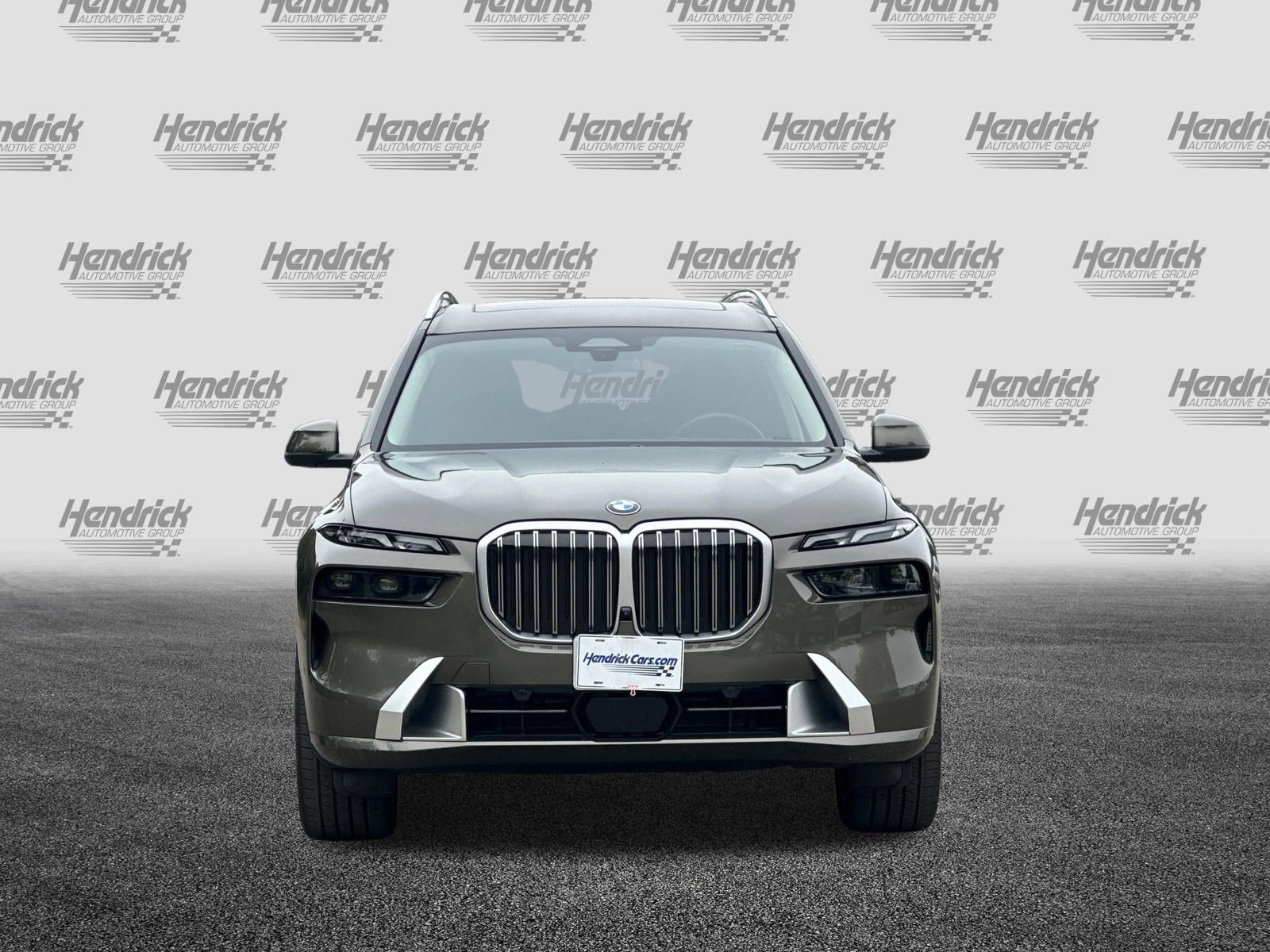 Used 2025 BMW X7 xDrive40i w/ Premium Package AWD/4WD image 10