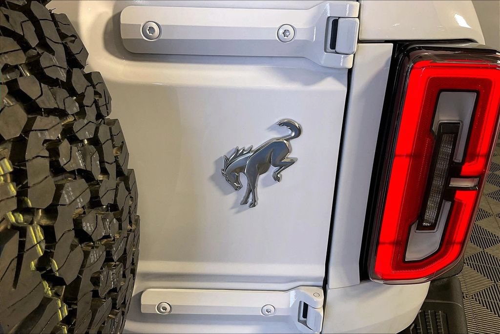 Used 2025 Ford Bronco Badlands AWD/4WD image 41