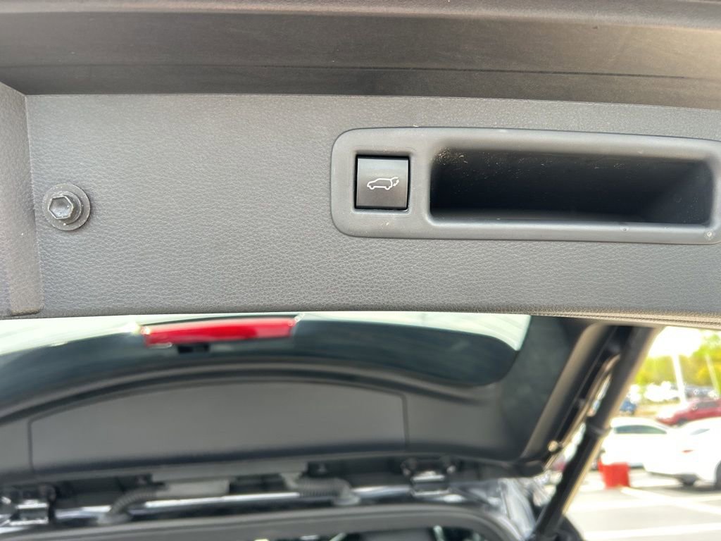 Used 2023 Toyota Highlander XSE image 17