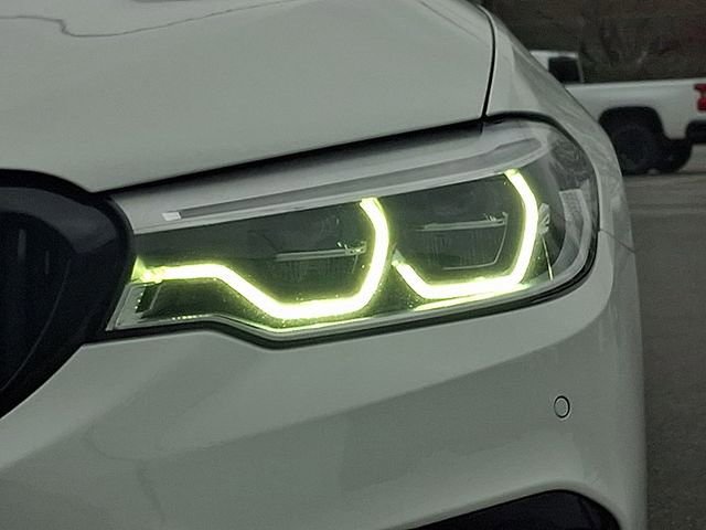 Used 2019 BMW 540i w/ M Sport Package RWD image 9