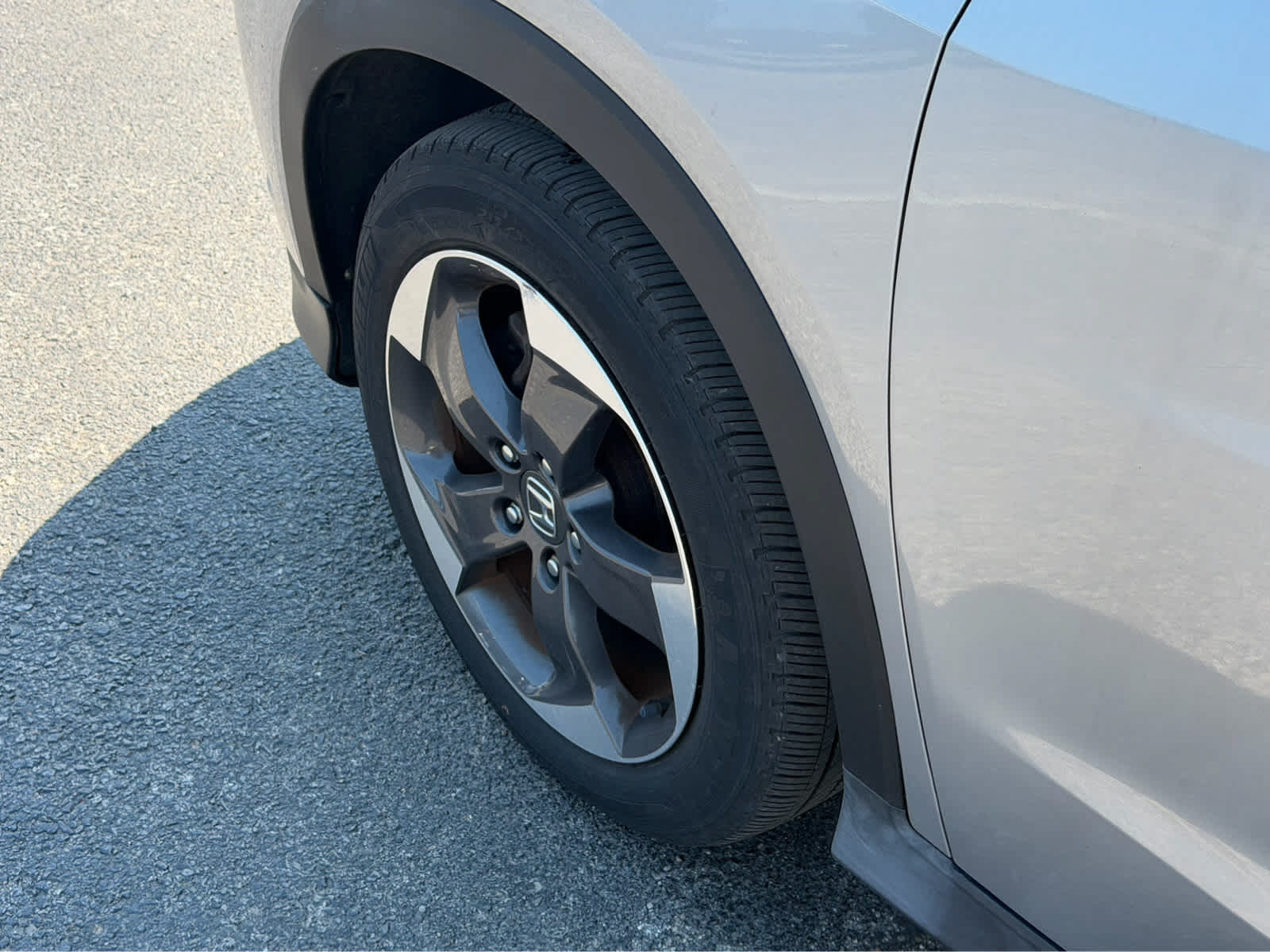 Used 2018 Honda HR-V EX image 7