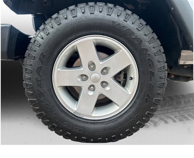 Used 2015 Jeep Wrangler Unlimited Sport w/ Quick Order Package 24S AWD/4WD image 18