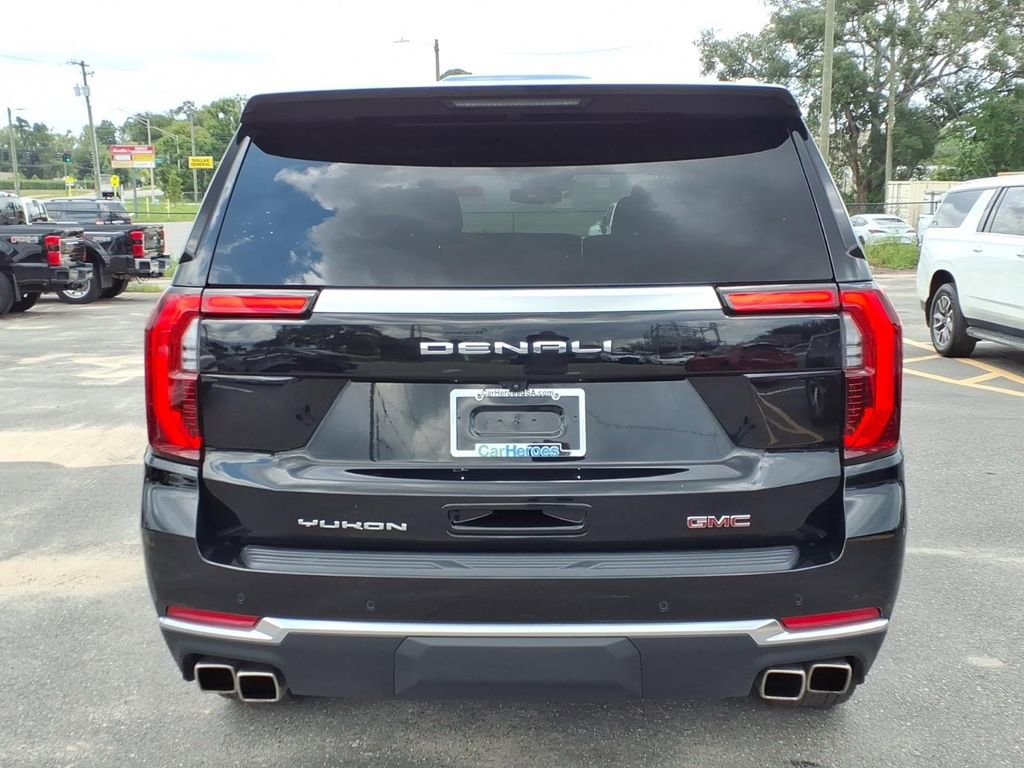 Used 2025 GMC Yukon Denali RWD image 6