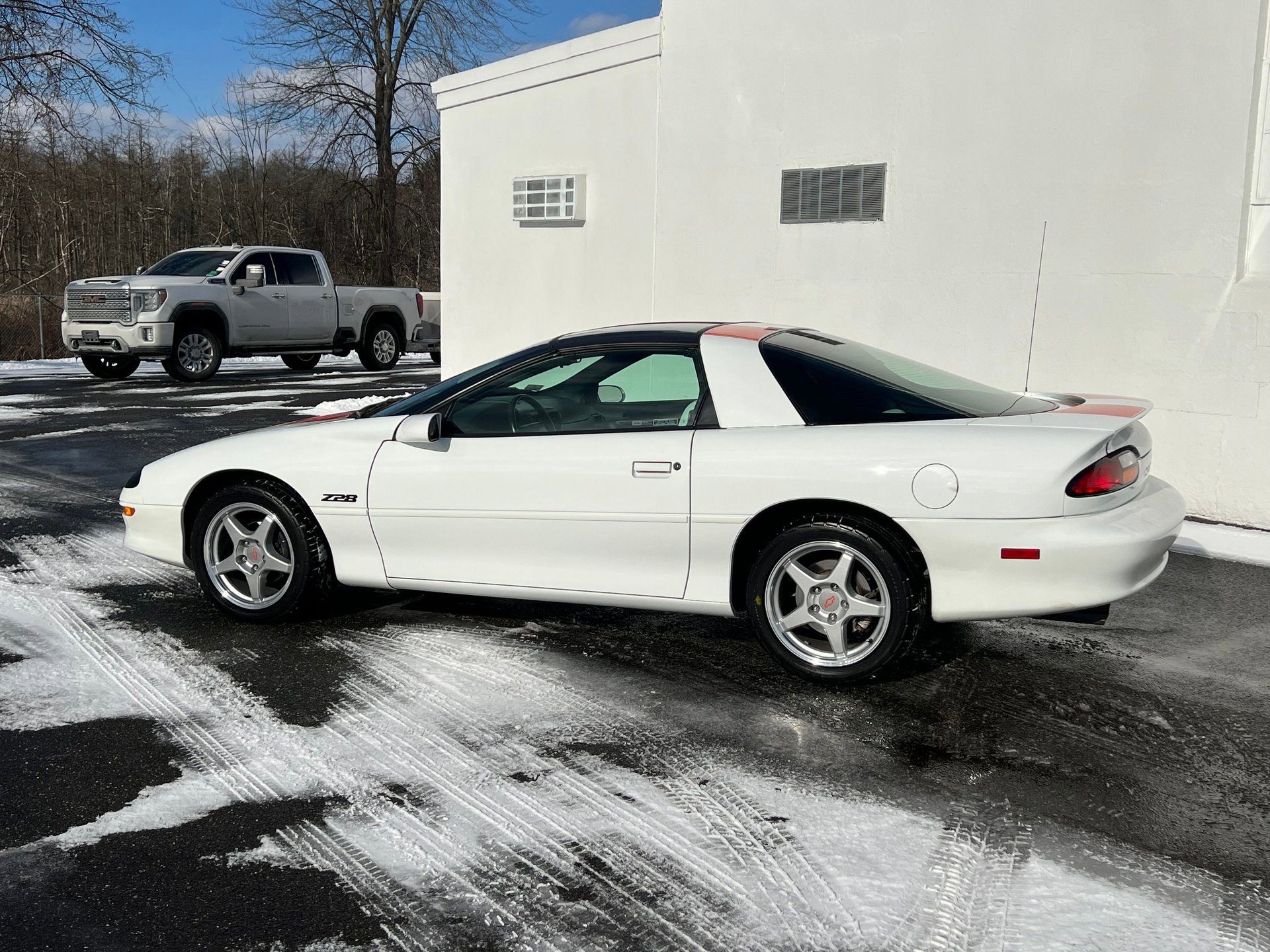 Used 1997 Chevrolet Camaro Z28 w/ Preferred Equipment Group 2 image 8