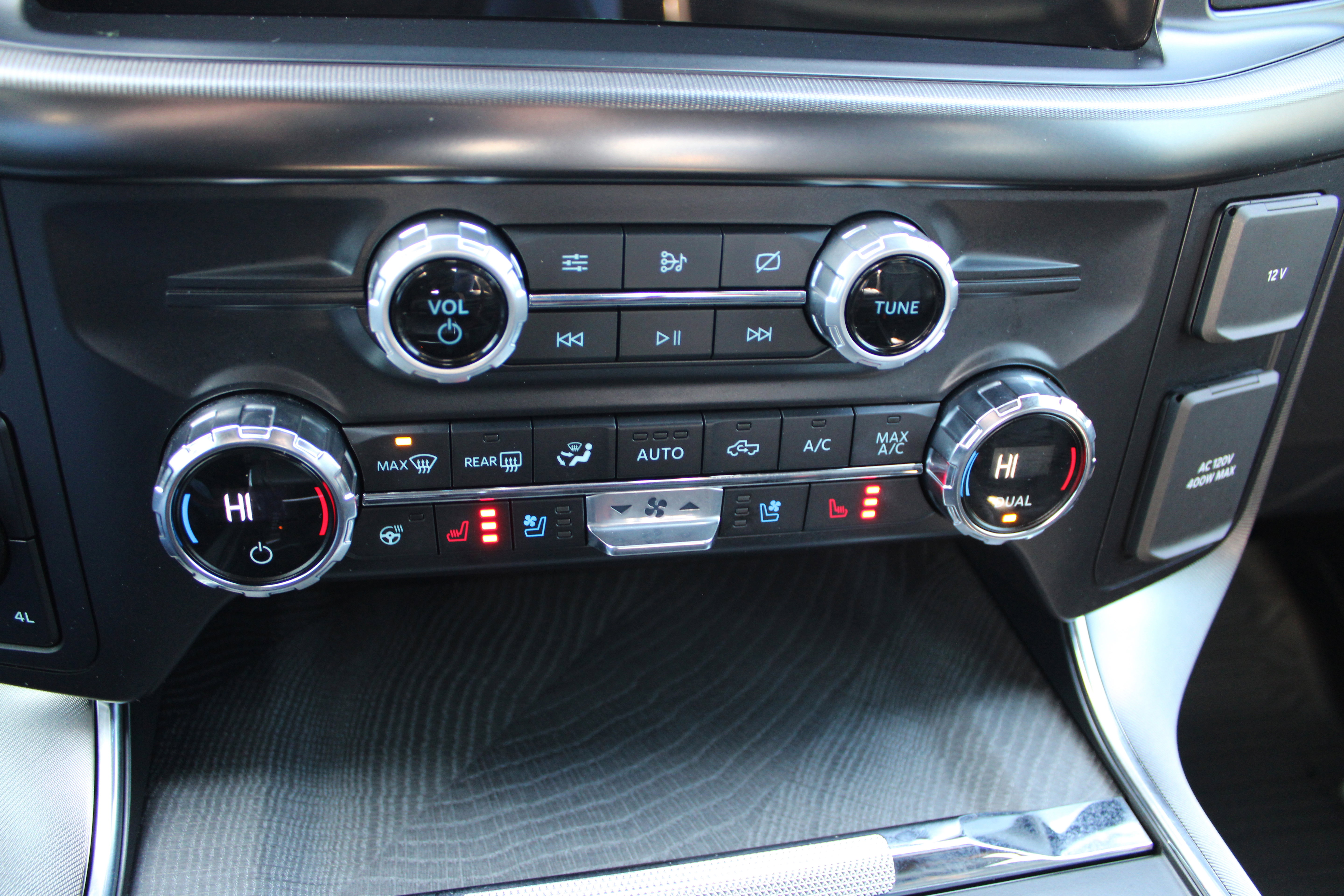 Used 2021 Ford F150 Platinum w/ Equipment Group 701A High image 19