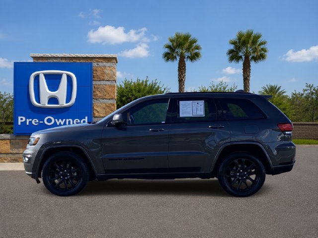 Used 2021 Jeep Grand Cherokee Laredo X RWD image 2