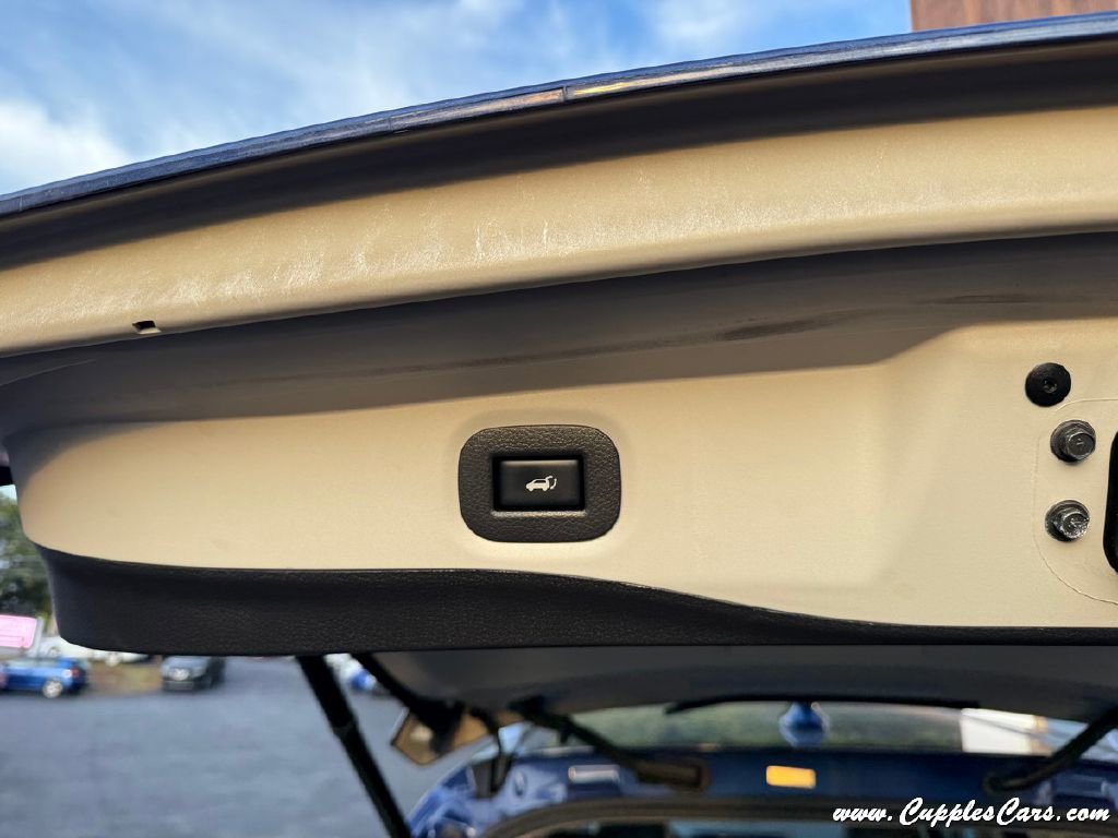 Used 2019 Nissan Rogue SL w/ Premium Package image 10