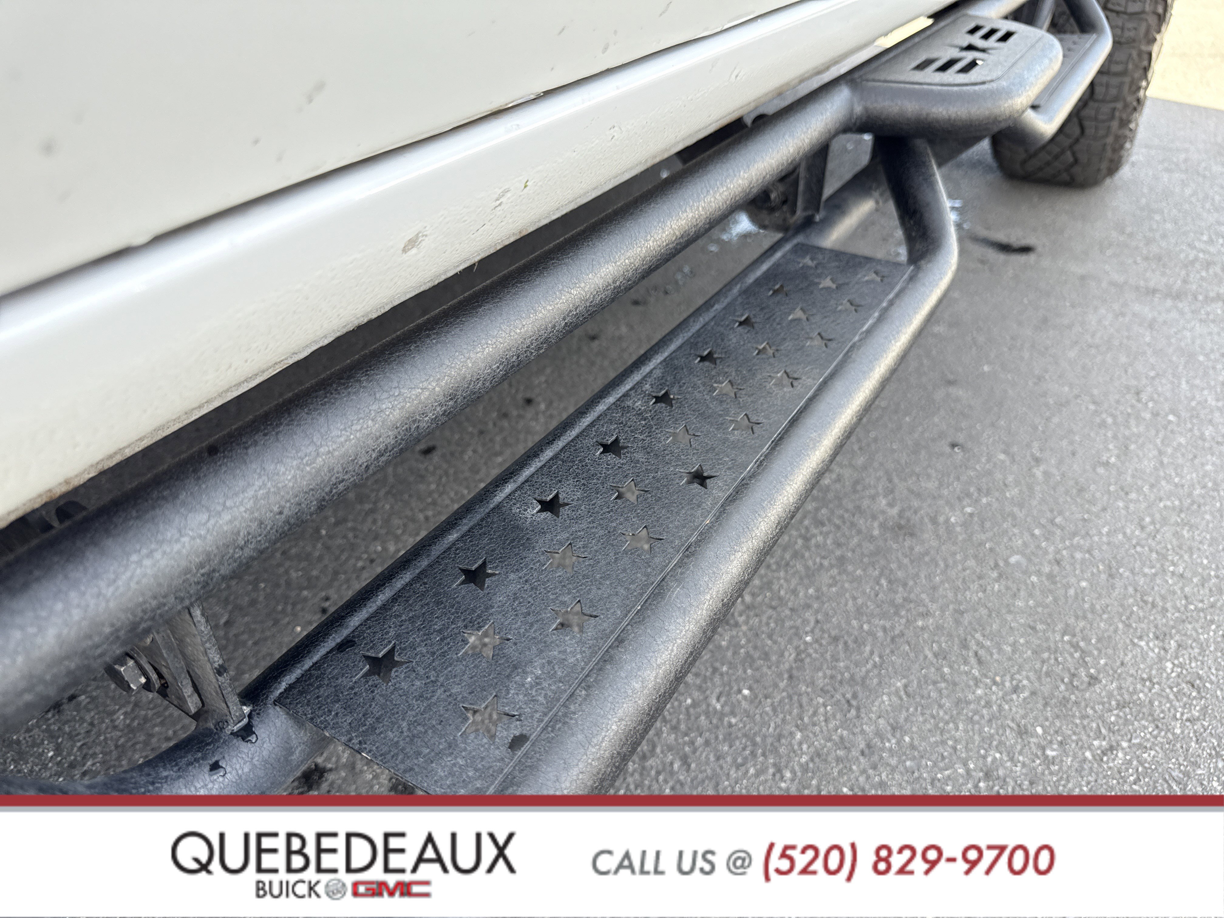 Used 2024 Chevrolet Colorado ZR2 w/ Technology Package image 6