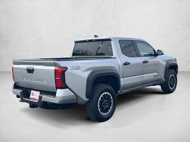 Certified 2025 Toyota Tacoma TRD Off-Road image 5