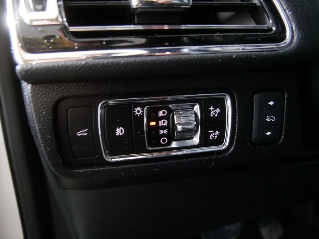 Used 2024 Lincoln Navigator Reserve w/ Equipment Group 201A AWD/4WD image 19