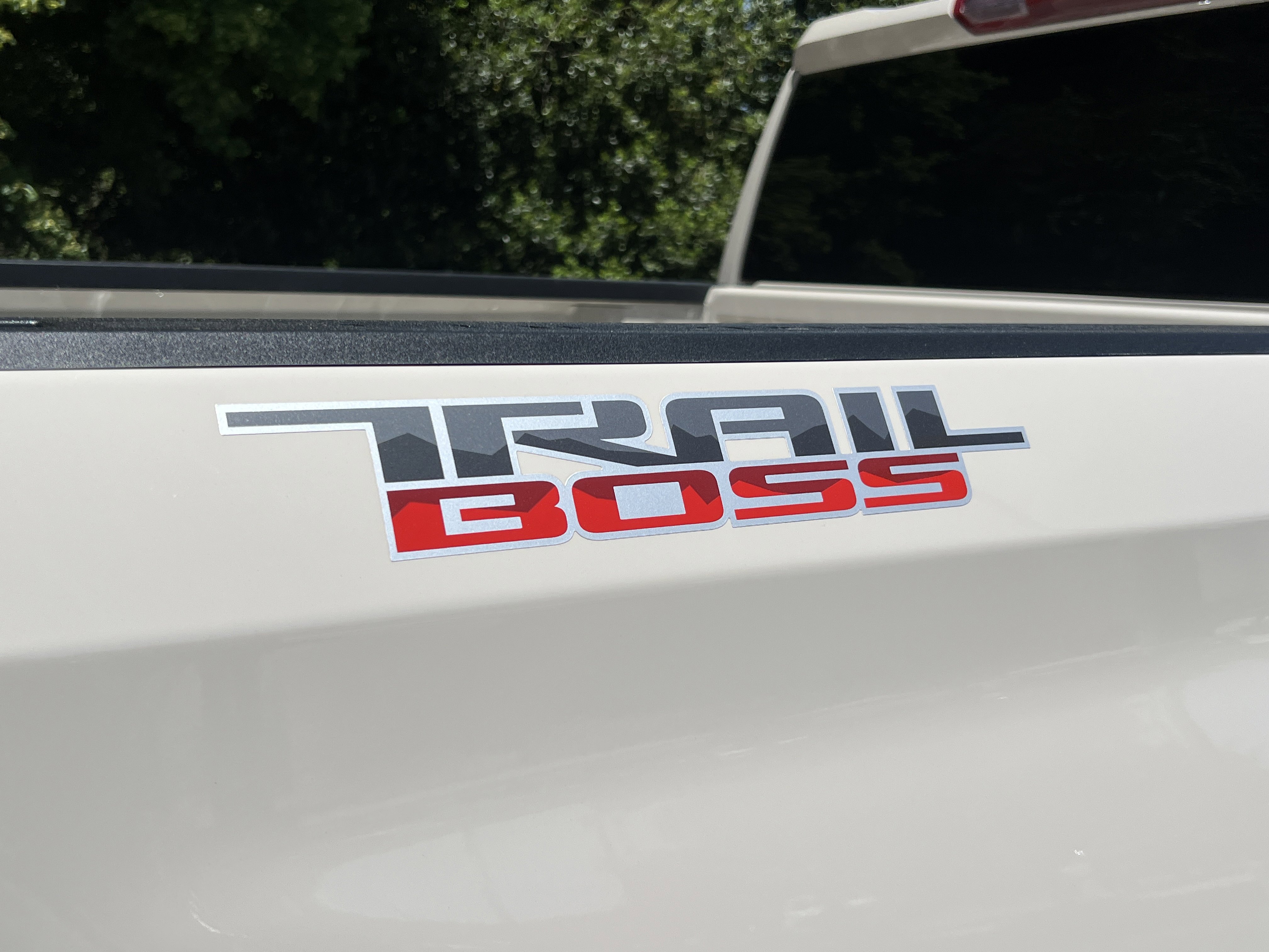 New 2026 Chevrolet Silverado 1500 Custom Trail Boss w/ LPO, Dark Essentials Package AWD/4WD image 39