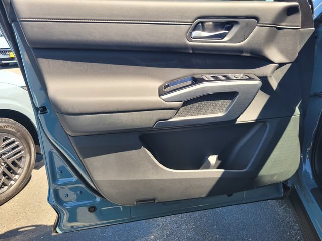 New 2026 Nissan Pathfinder SL w/ Cargo Package AWD/4WD image 7