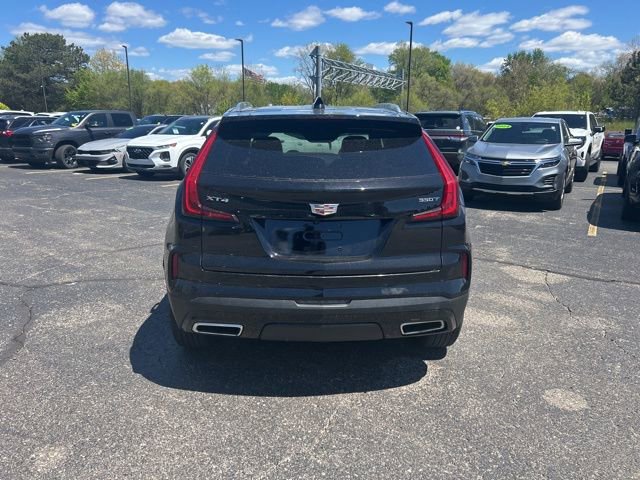 Used 2025 Cadillac XT4 Premium Luxury AWD/4WD image 3