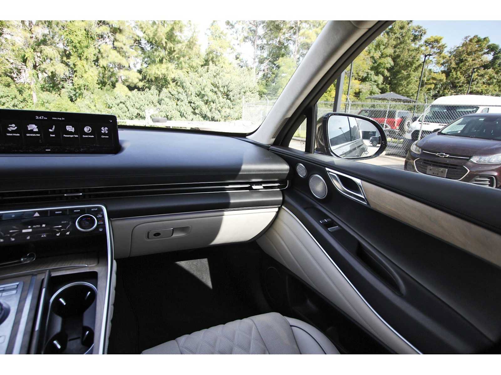 Used 2024 Genesis GV80 3.5T w/ Prestige Package AWD/4WD image 8