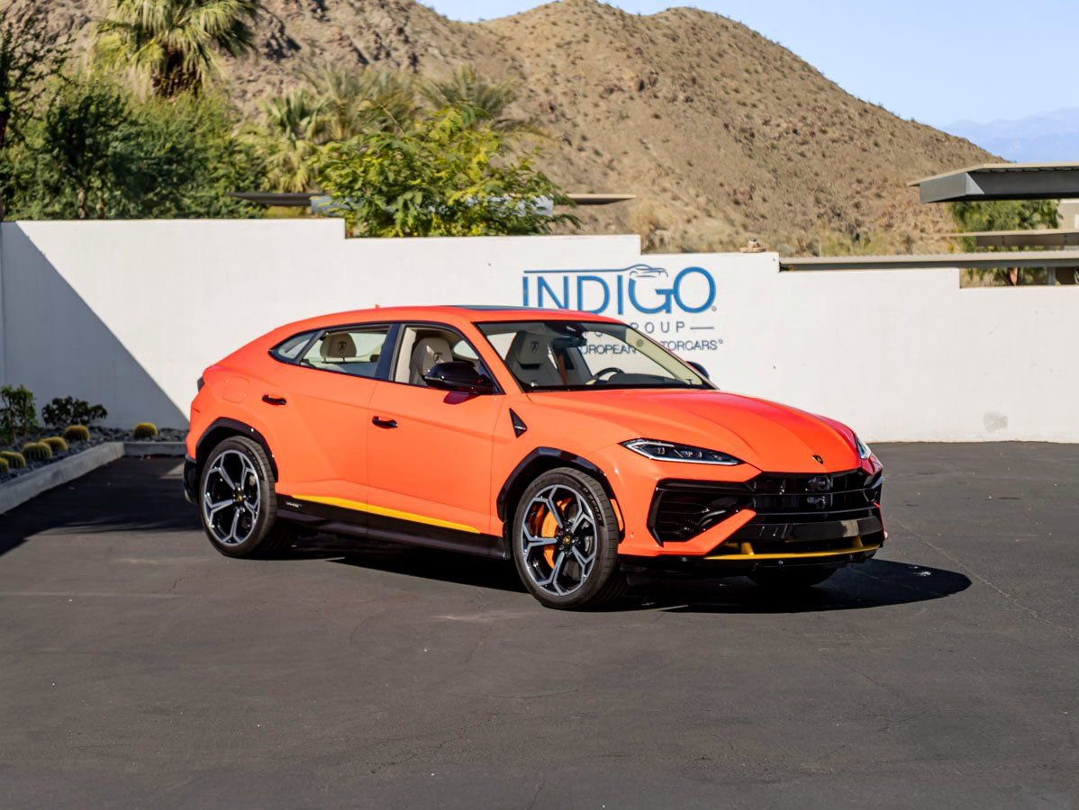 Used 2025 Lamborghini Urus SE image 4