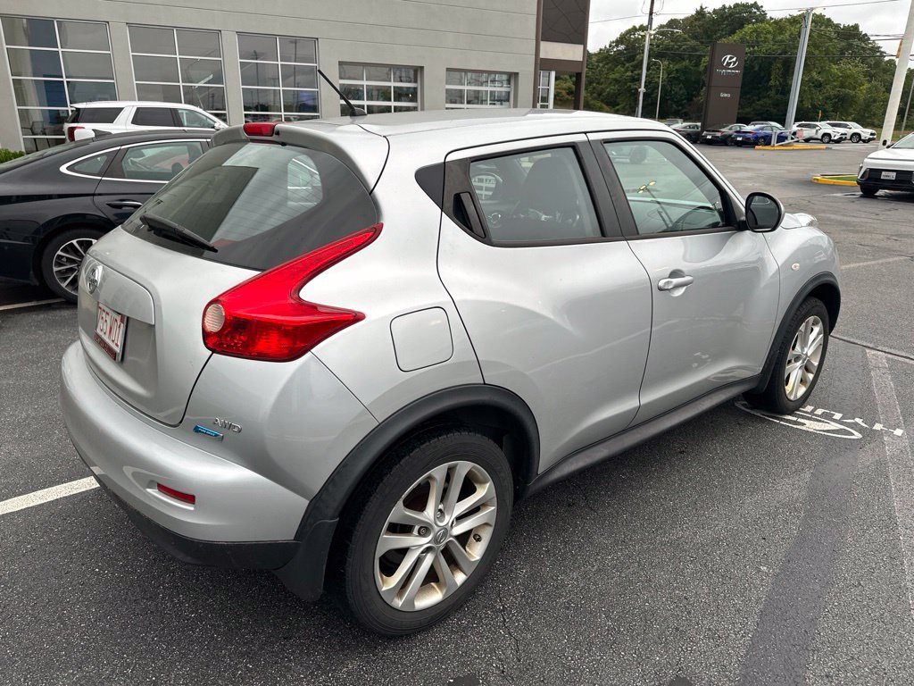 Used 2014 Nissan Juke S AWD/4WD image 4