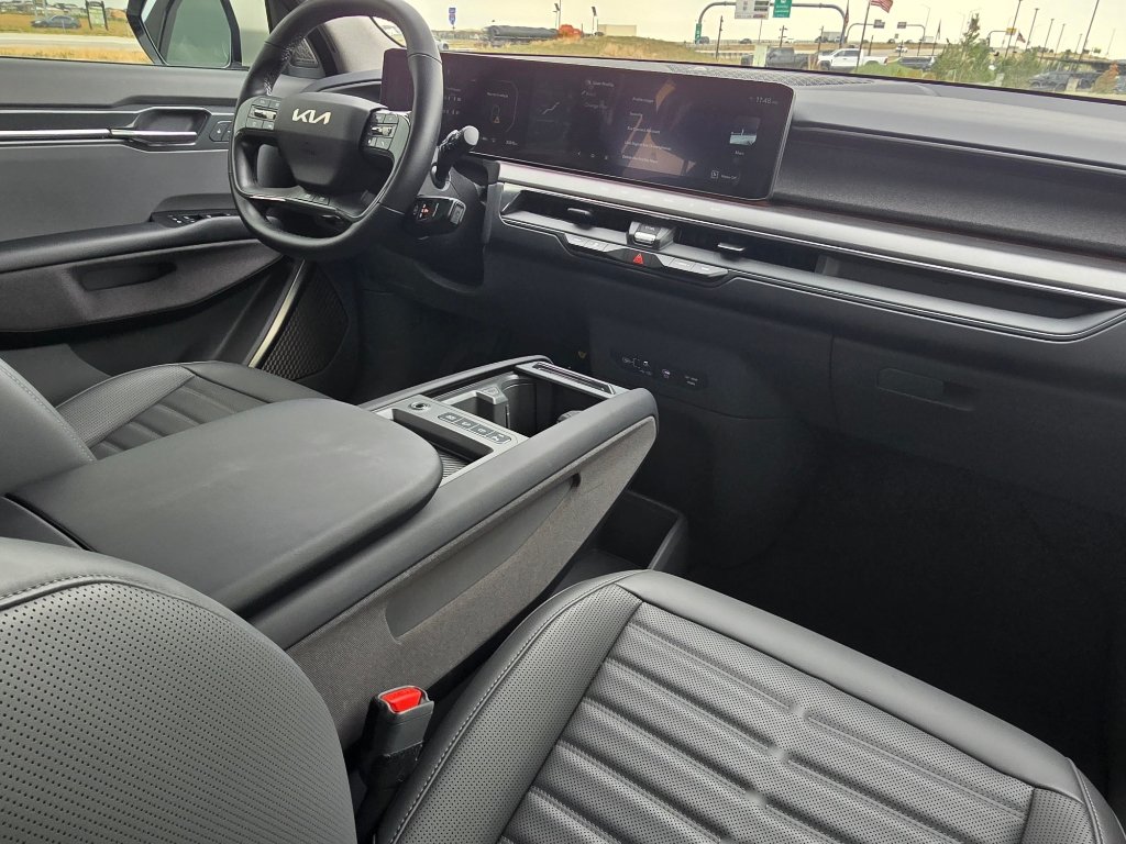 Used 2024 Kia EV9 Land AWD/4WD image 26