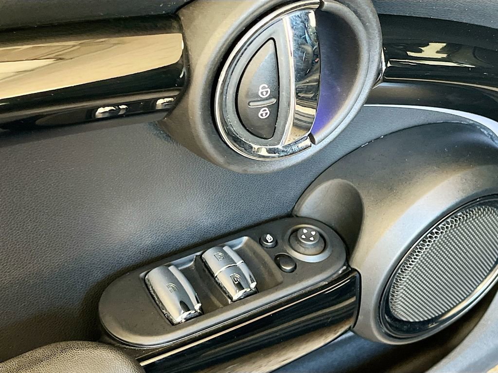 Used 2024 MINI Cooper S image 18
