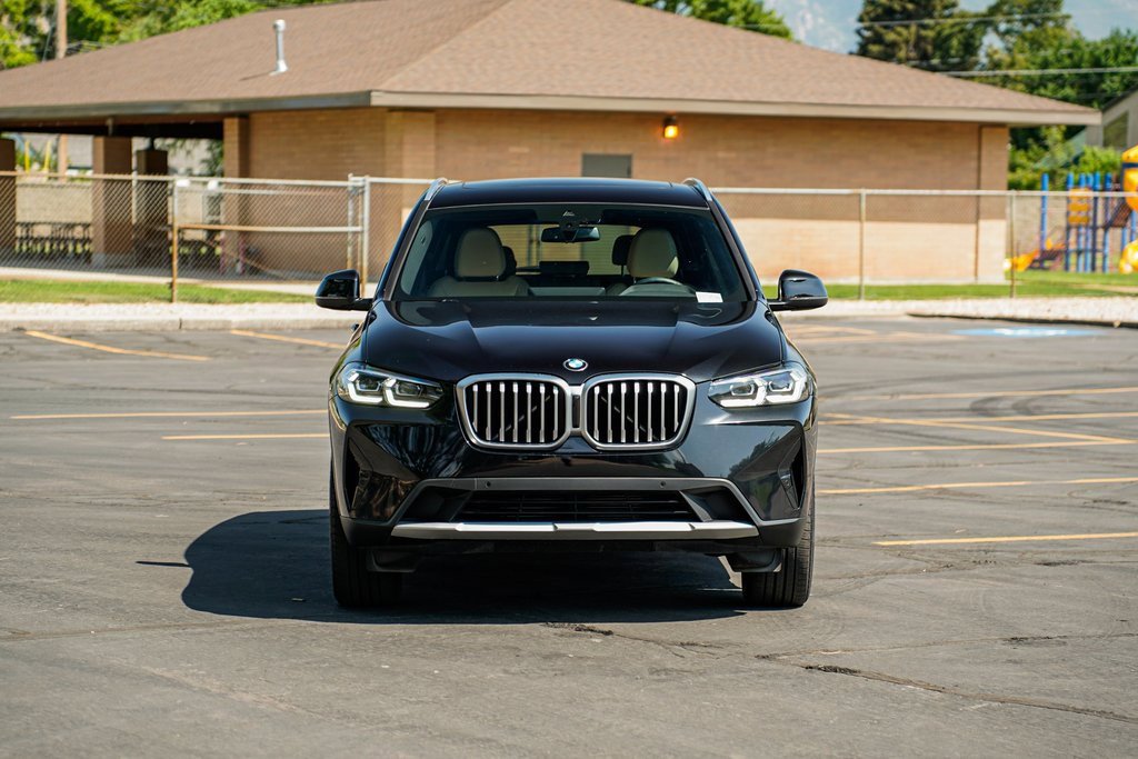 Used 2023 BMW X3 xDrive30i w/ Premium Package image 2