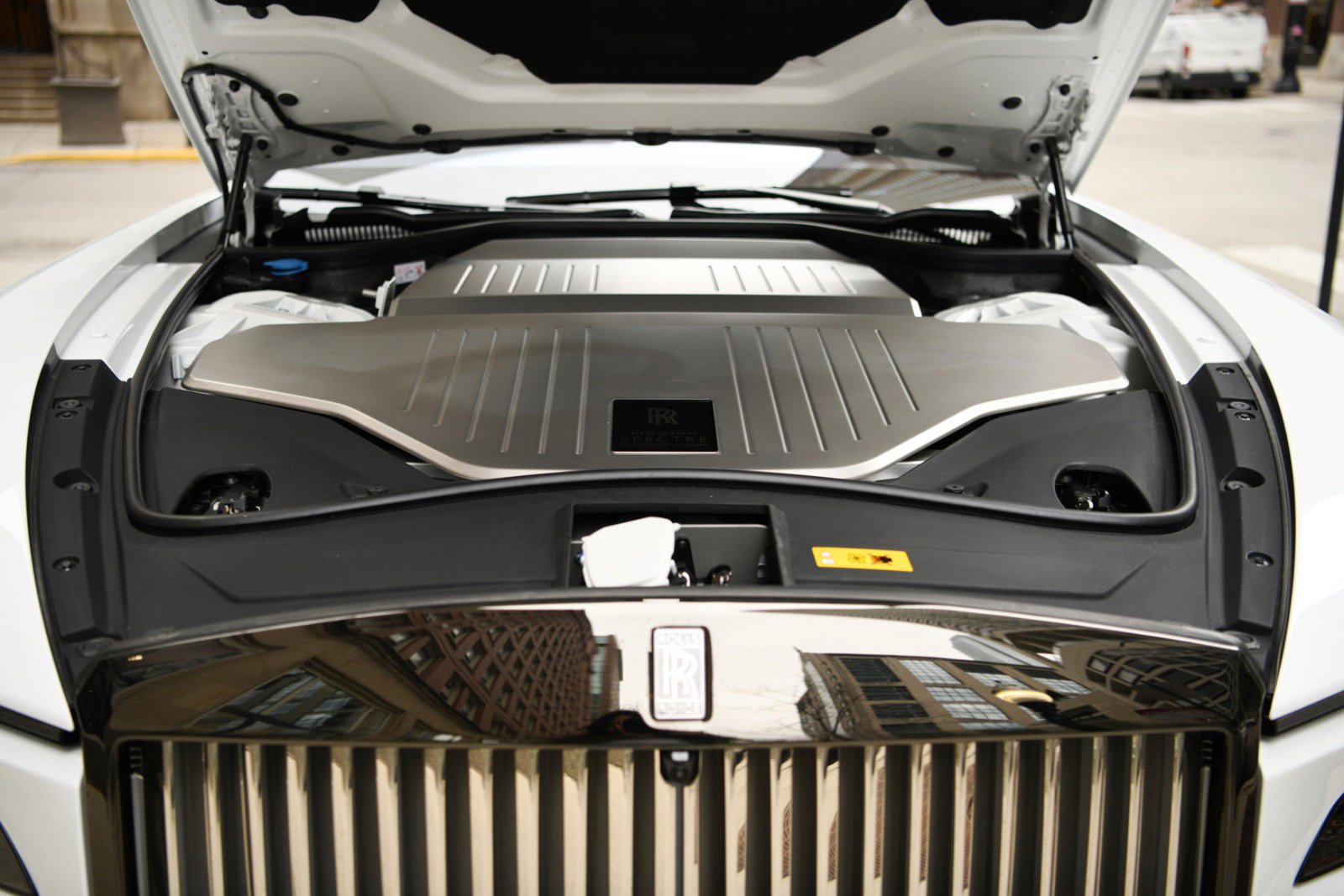 Certified 2025 Rolls-Royce Spectre Black Badge image 22