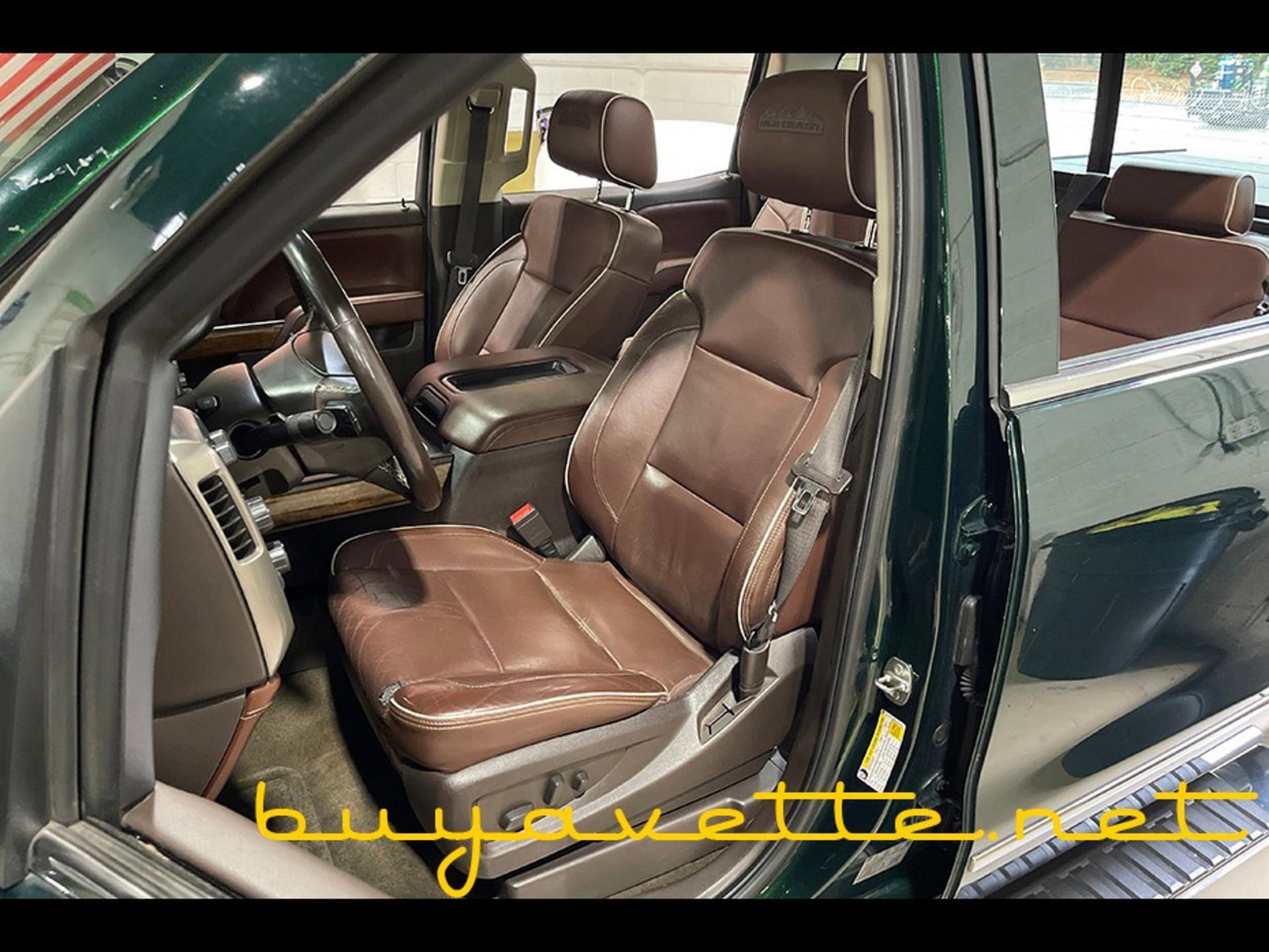 Used 2015 Chevrolet Silverado 1500 High Country w/ High Country Premium Package image 17