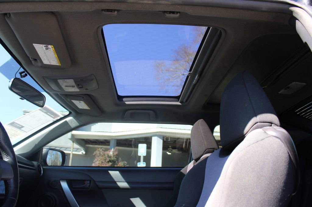 Used 2015 Scion tC image 12