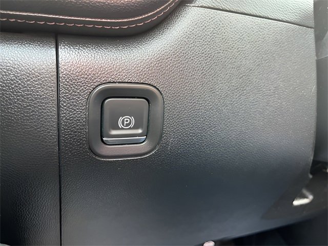 Used 2020 Chevrolet Silverado 2500 LTZ w/ LTZ Premium Package image 15