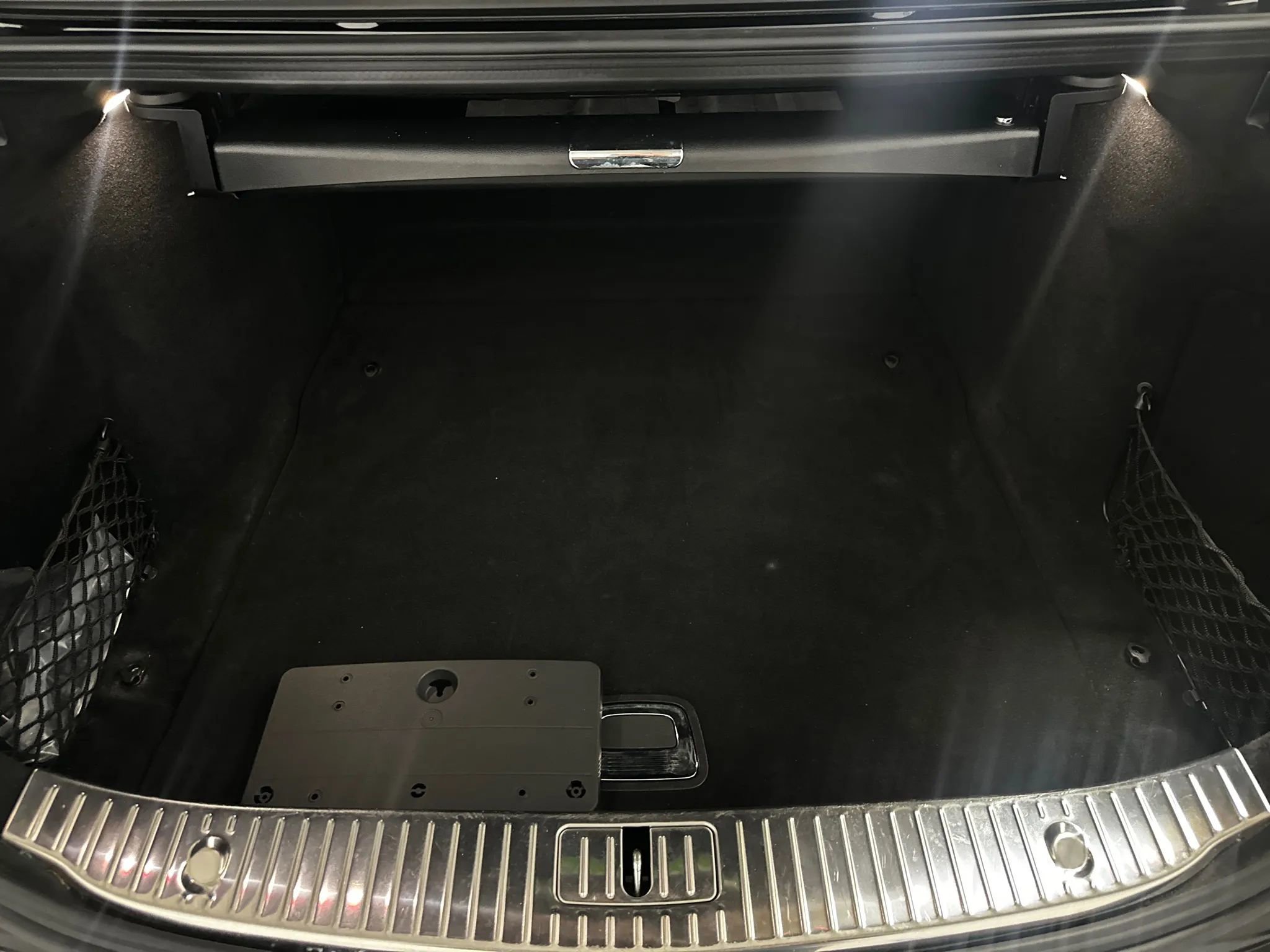 Used 2017 Mercedes-Benz S 550 Sedan image 14