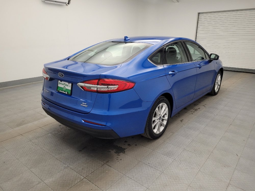 Used 2020 Ford Fusion SE image 9