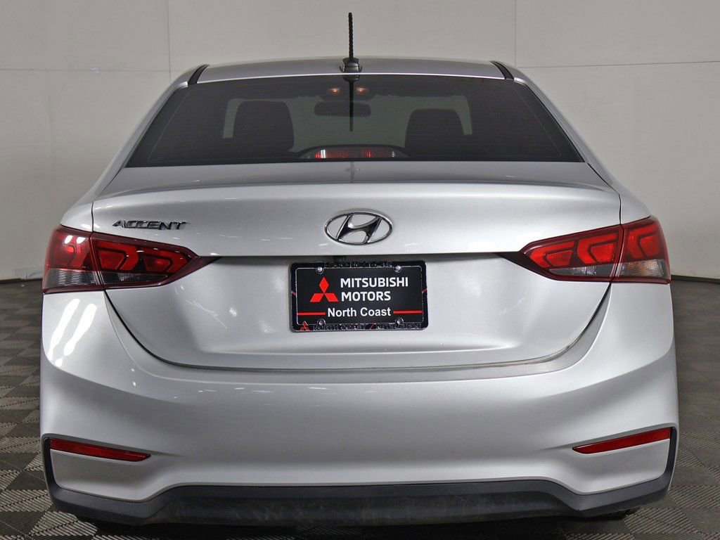 Used 2022 Hyundai Accent SEL image 9