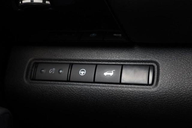 Certified 2025 Nissan Pathfinder SV w/ SV Premium Package FWD image 22