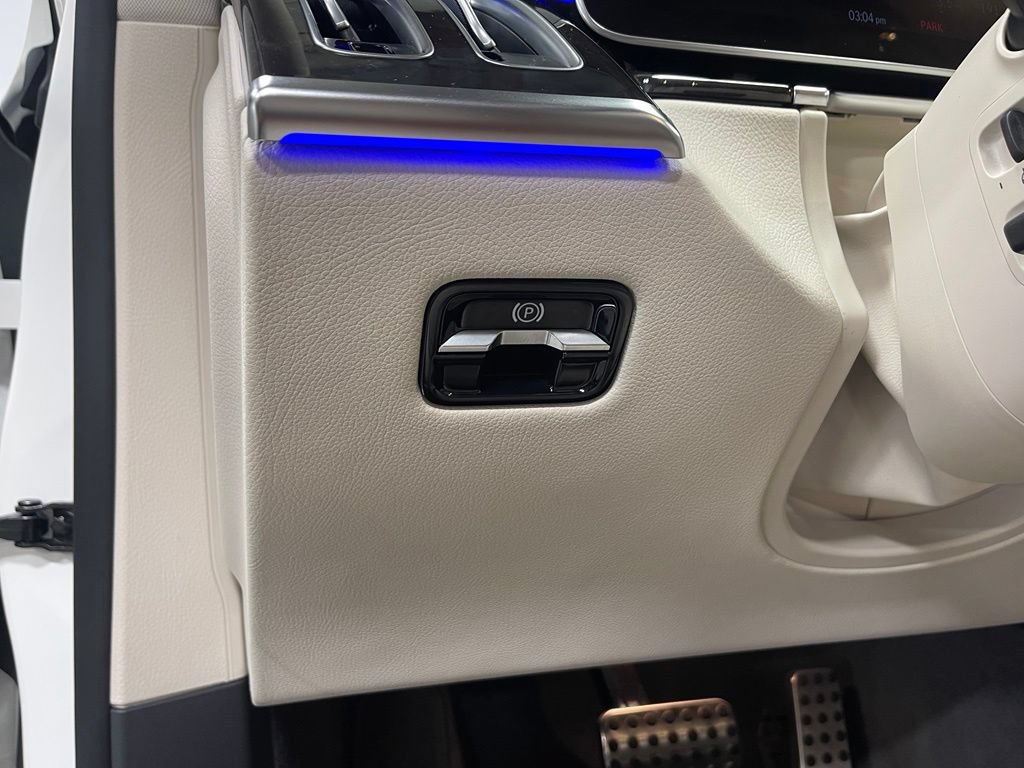 Certified 2022 Mercedes-Benz S 500 4MATIC w/ AMG Line Package image 22
