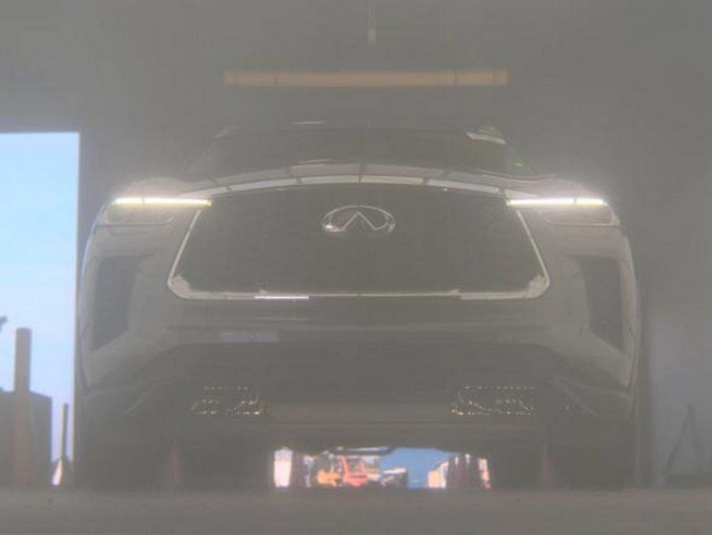 Used 2023 INFINITI QX60 Luxe w/ Cargo Package AWD/4WD image 4