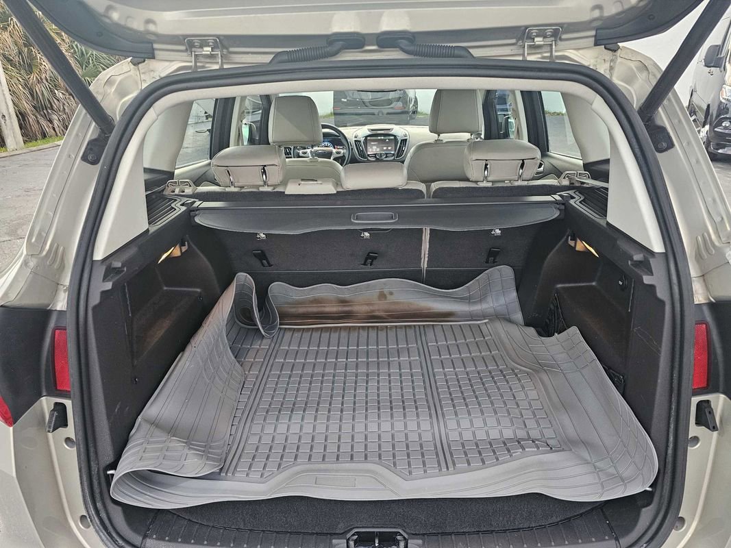 Used 2015 Ford C-MAX SEL w/ Equipment Group 303A image 13