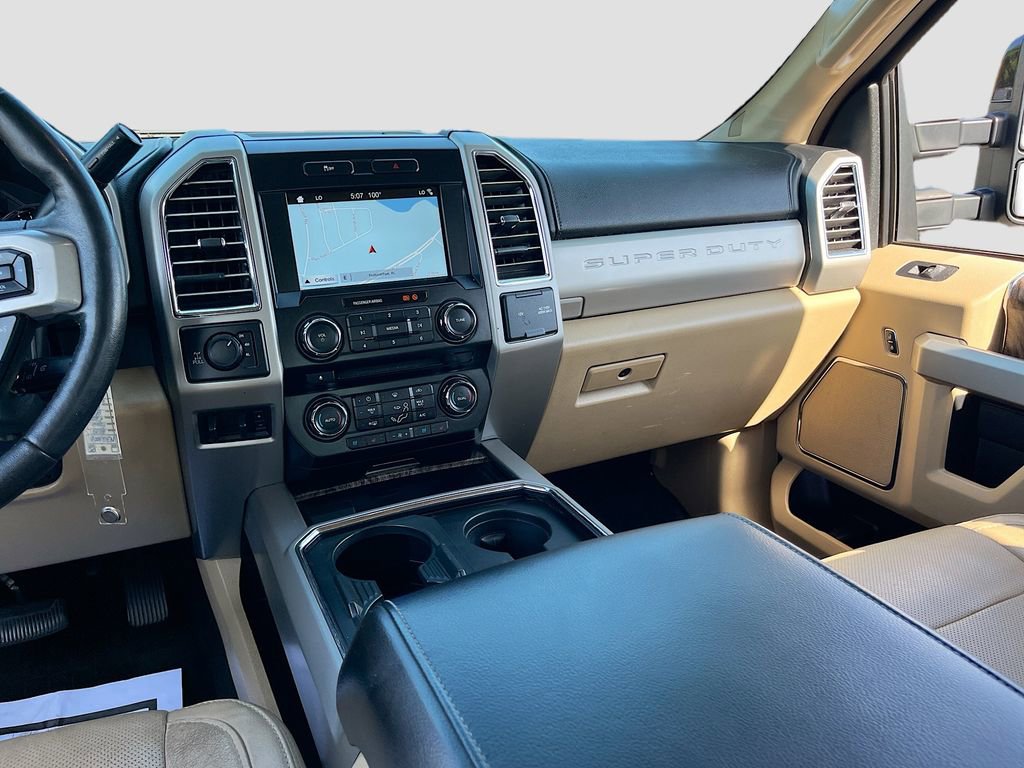 Used 2017 Ford F250 Lariat w/ Lariat Value Package AWD/4WD image 24