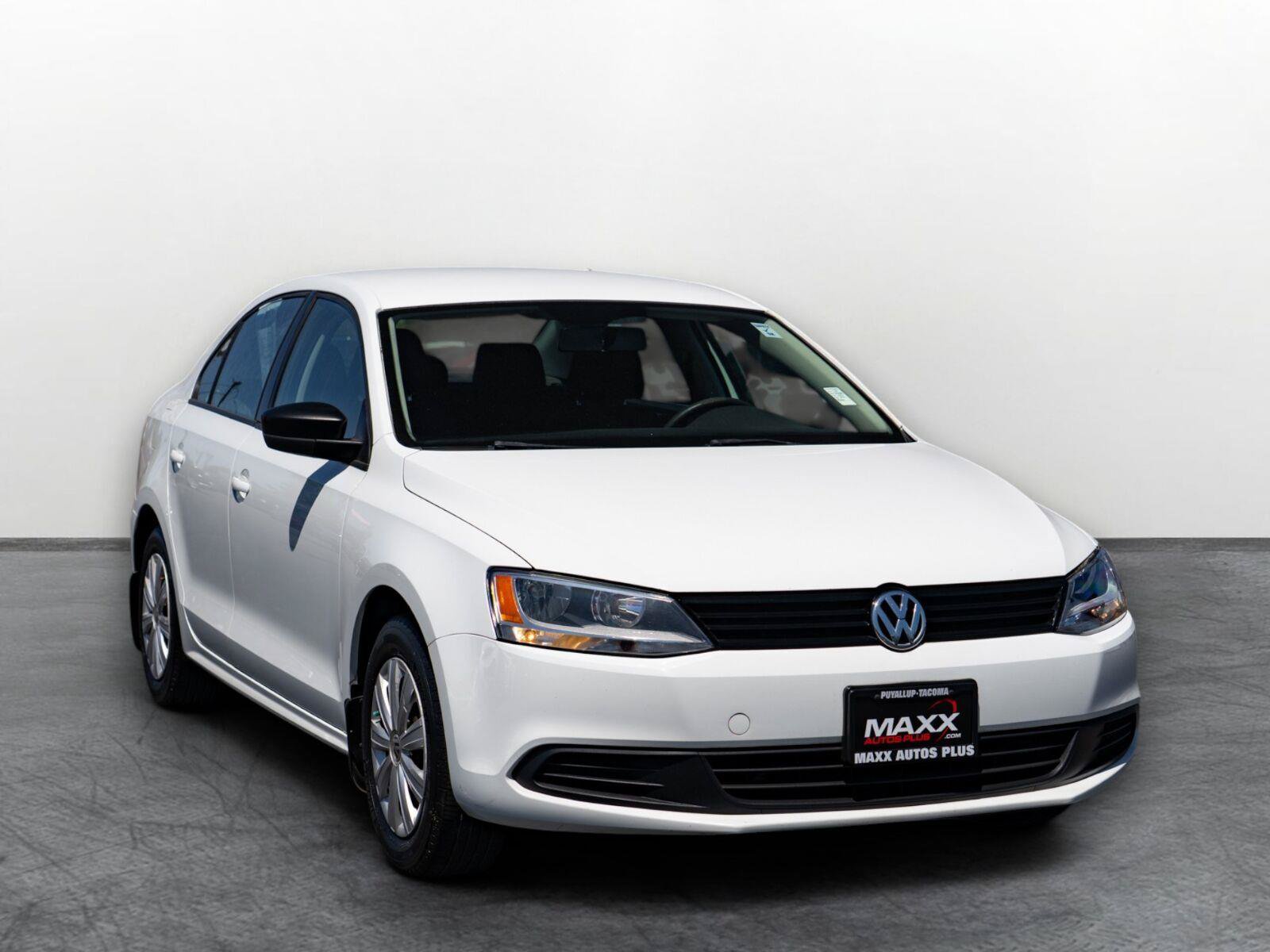 Used 2014 Volkswagen Jetta S FWD image 1