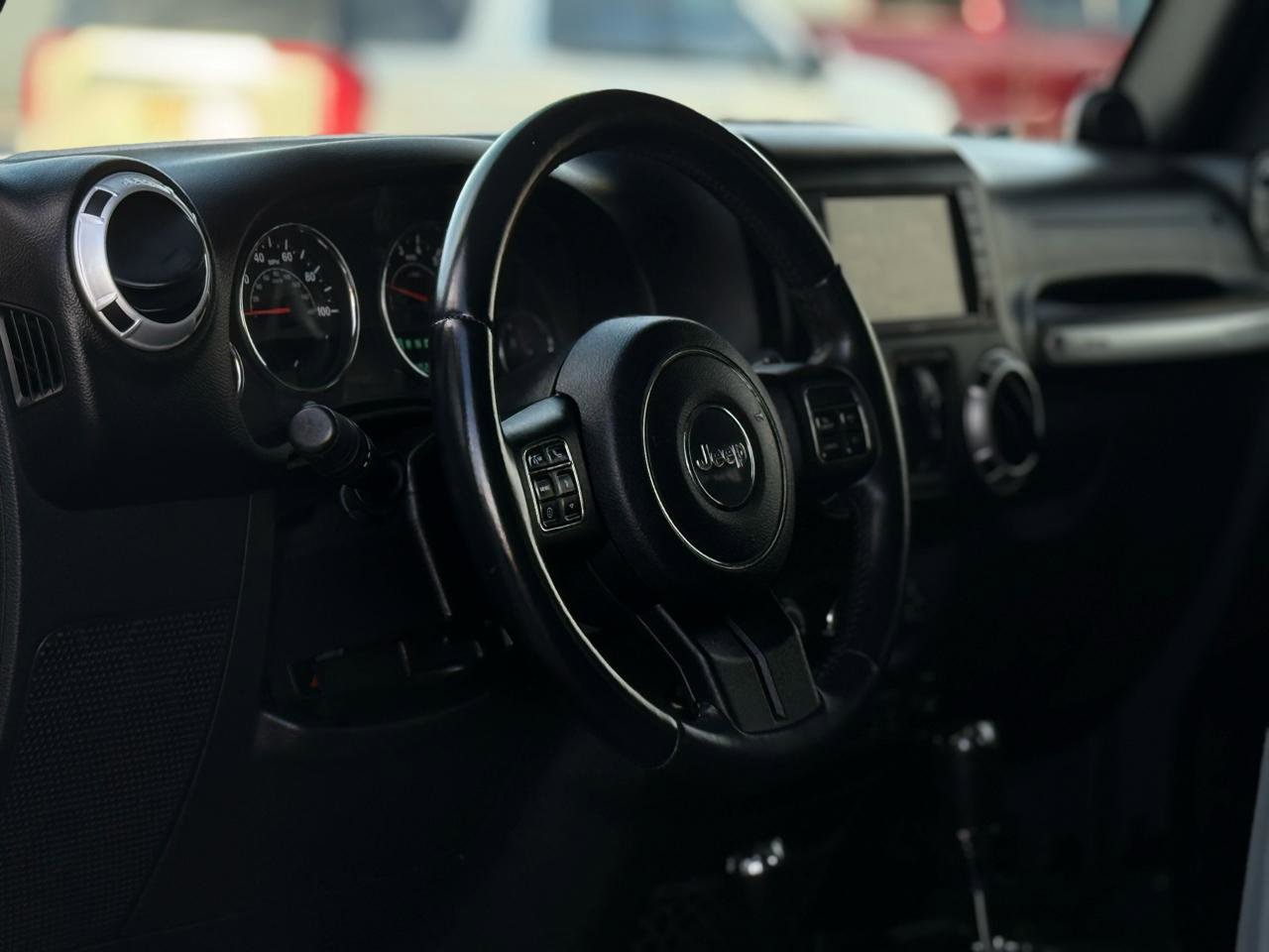 Used 2014 Jeep Wrangler Unlimited Sahara w/ Max Tow Package image 8