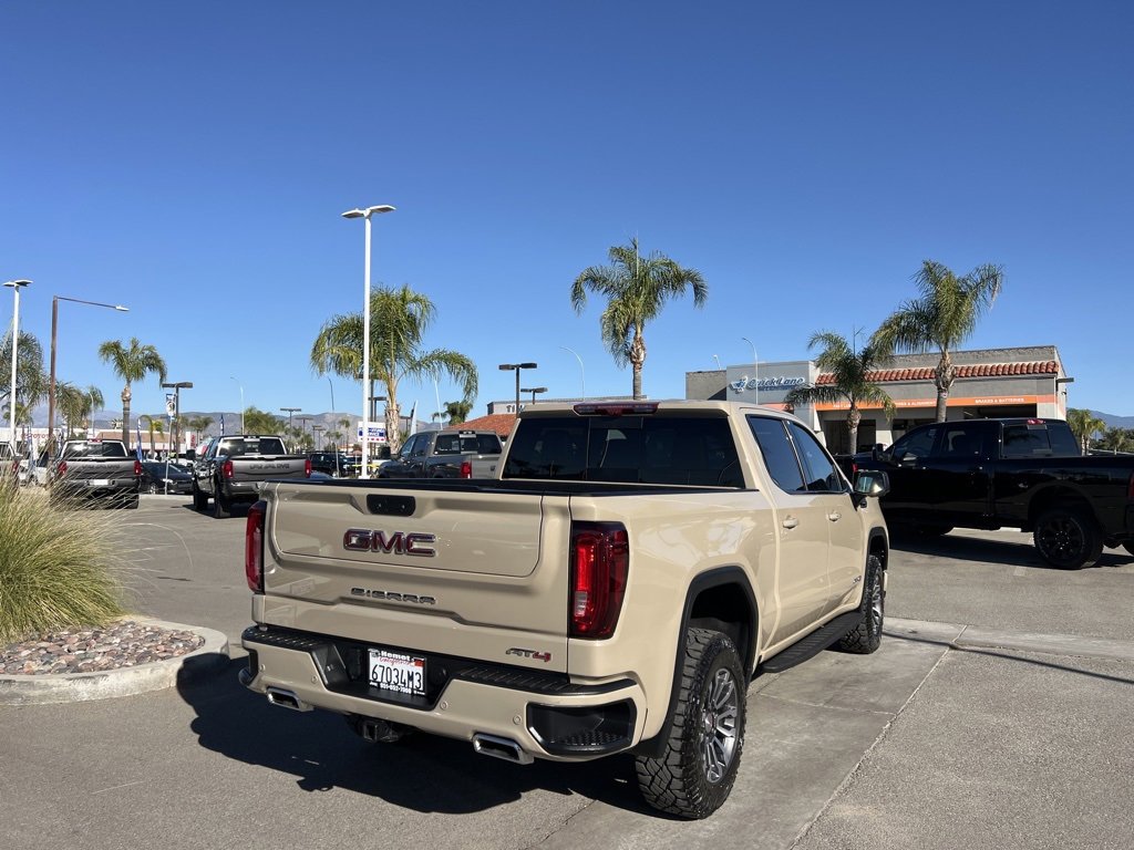 Used 2022 GMC Sierra 1500 AT4 w/ AT4 Premium Package image 8