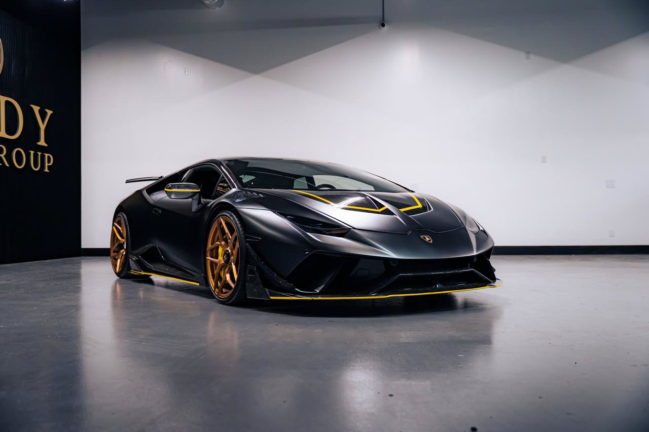 Used 2018 Lamborghini Huracan AWD/4WD image 13
